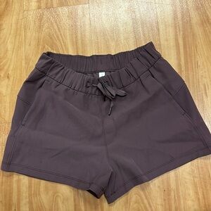 Lululemon Shorts Size 6